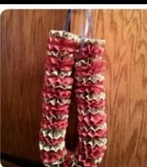 Last minute gift graduation n promotion lei