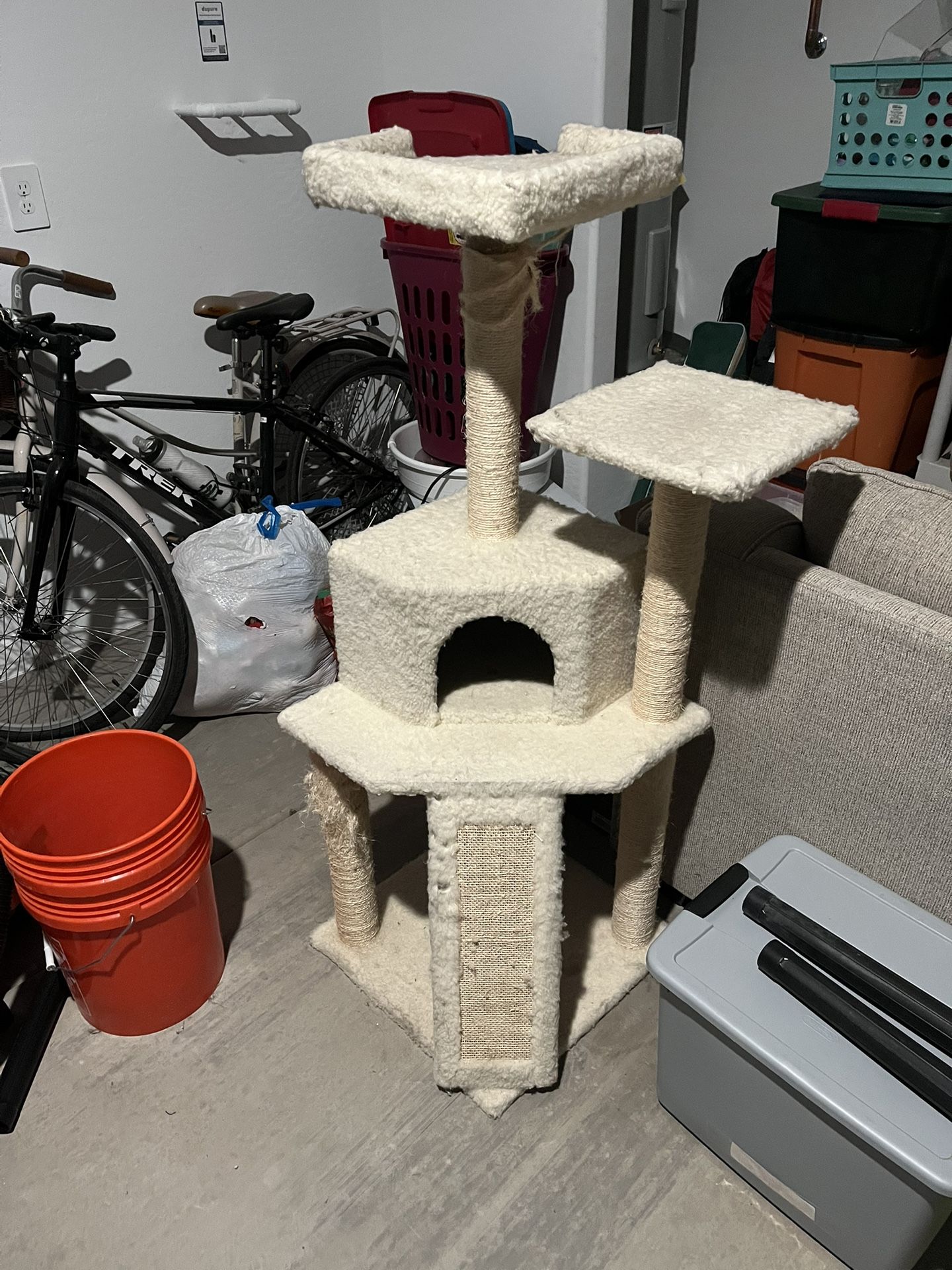Free Cat Tree