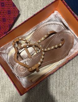 Tory Burch Sandals size 8