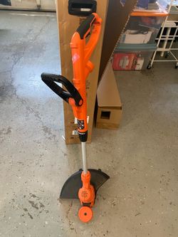 black and decker electric weed eater / trimmer / edger (corded)