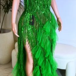 Elegant Green Evening Gown