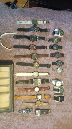 23 watches with diff brands in good condition. See description!