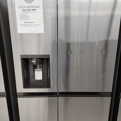 $999(MSRP$2149) LG Smart Refrigerator with Craft Ice Maker and Door Cooling Vents