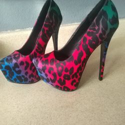 Shoedazzle Mombasa Platform In Rainbow Animal Print. Size 6. New No Box.