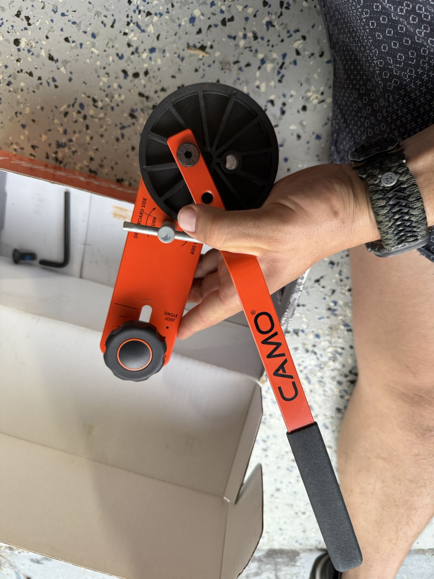 CAMO LEVER - Deck Tool