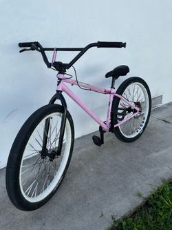 Pink Mafia bomma
