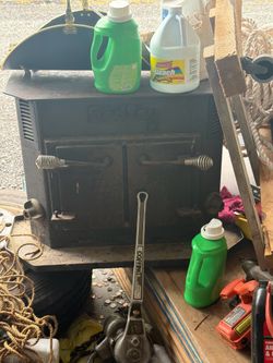 Wood stove insert with dual blowers