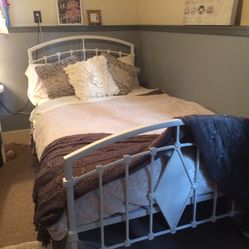 Three quarter bed frame & Mattress For Sale 