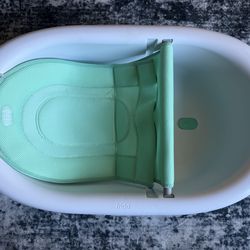 Fridababy 4-in-1 Grow With Me Baby Bath Tub + Sling