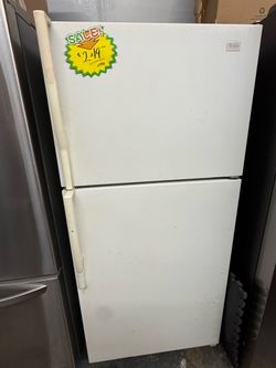 Whirlpool Top and Bottom Refrigerator