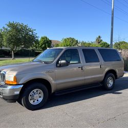 2000 Ford Excursion on offerup