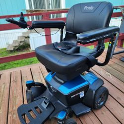 GO CHAIR Pride Mobility Travel Electric Powerchair (Sapphire Blue)