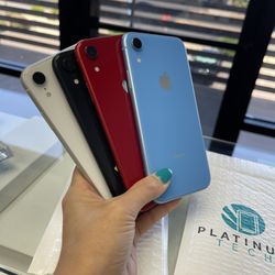 iPhone Xr ON SALE UNTIL MAY 10 unlocked Like New 
