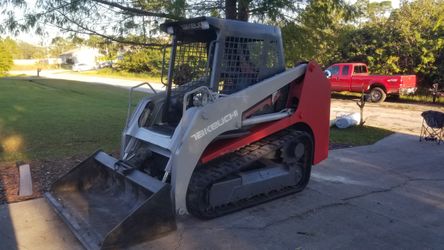 Bush hogging, land clearing, dirt work