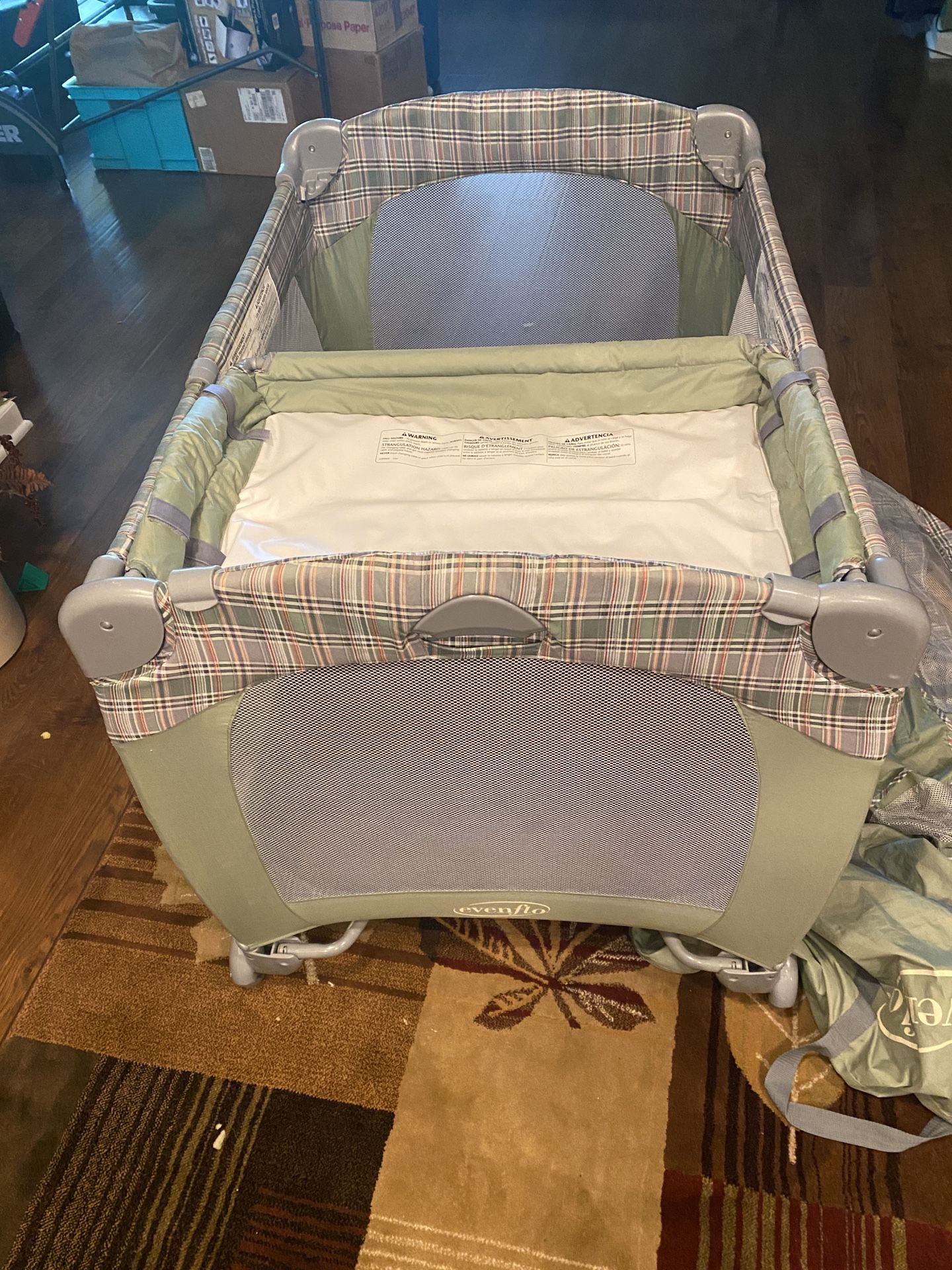 Evenflo Green Pack N Play