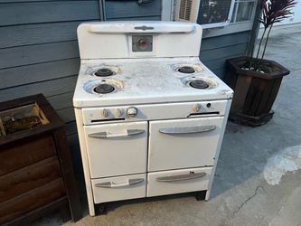 O’Keefe & Merritt Antique Stove
