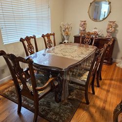 Hardwood Dining Table And Chair Set 