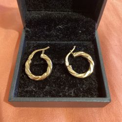 14k Gold Hoop Earrings 5 Grams Or A Bit More 