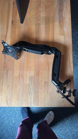 Single Monitor Desk Mount Arm