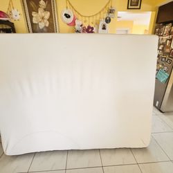 Queen Size Mattress Like New- Used Couple Of Times