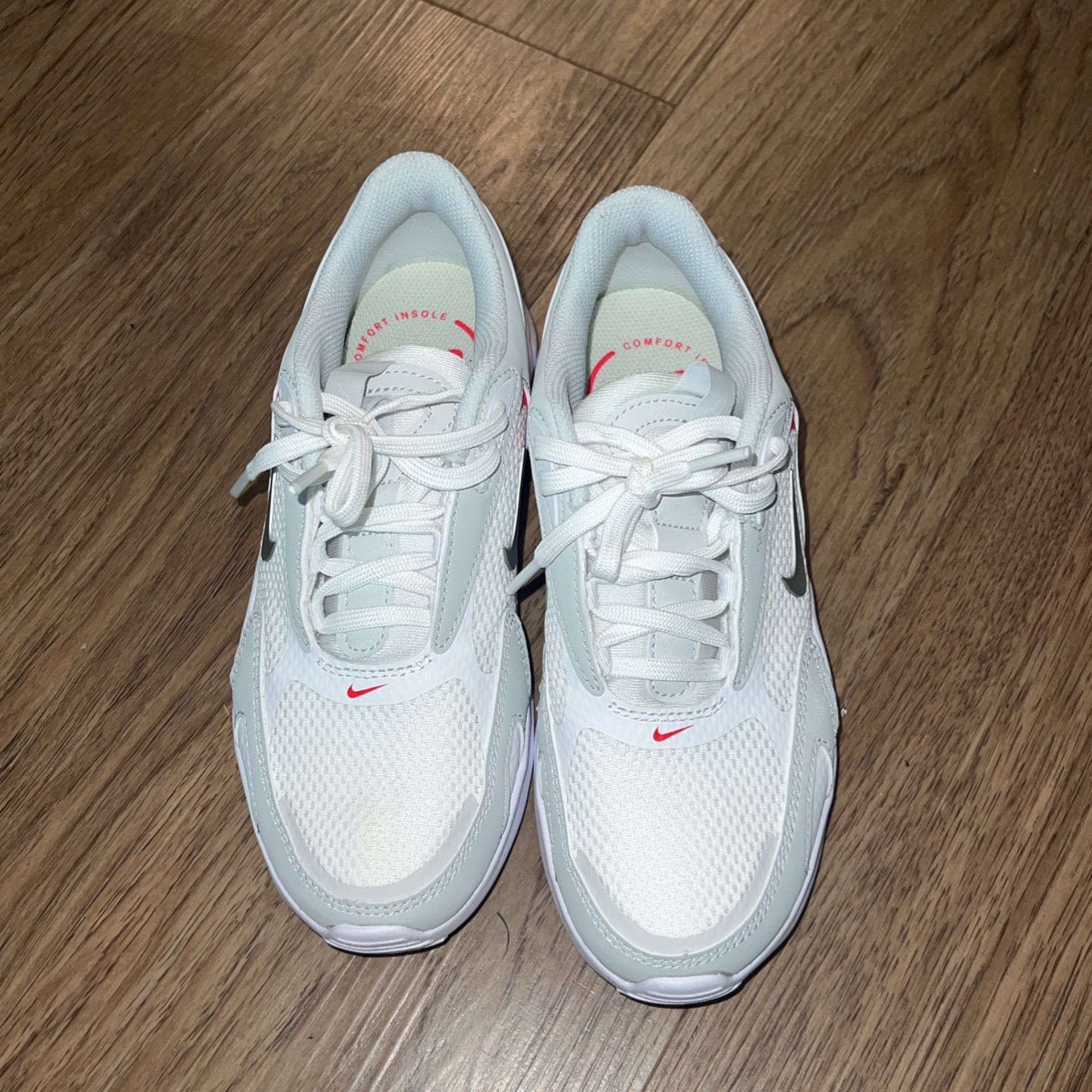 Nike - Women’s