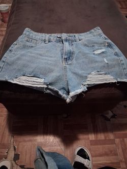 Woman's shorts