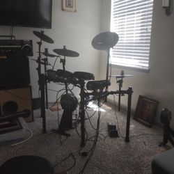 Alesis Nitro Drum Set