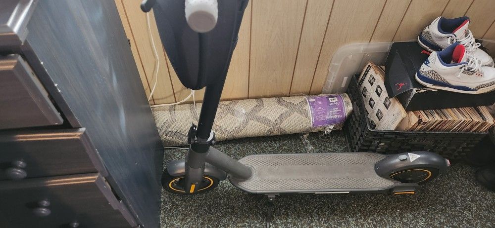 transpro electric scooter Charger included