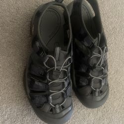 KEEN SANDALS 