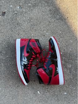 JORDAN 1 PATANT BRED SZ 10.5 LIGHTLY WORN/NO BOX
