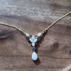 Stunning 10k Yellow Gold Necklace 