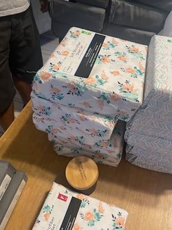 Bed Sheets/ Sábanas