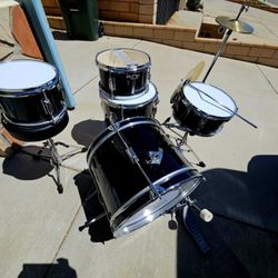 Kids Drum Set/ Batería De Niños