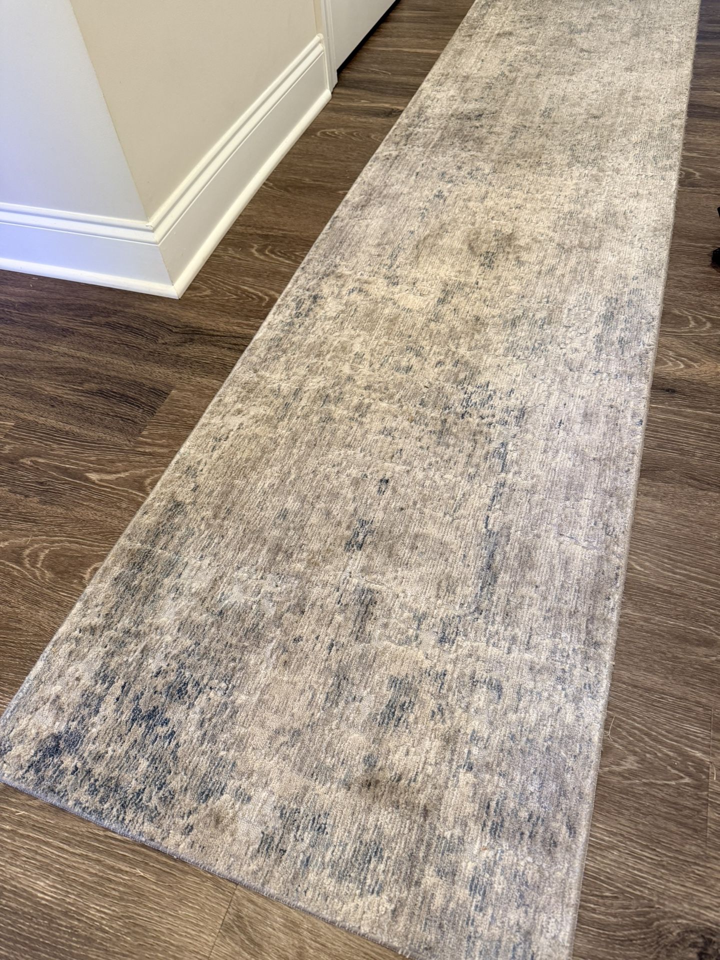 Safavieh Runner 2x10