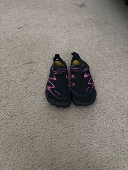 Black & Pink Swim Shoes