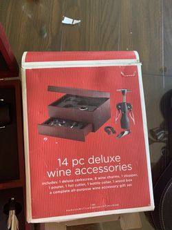 Wine accessories