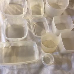 10 Plastic Containers 