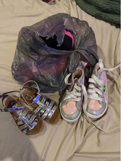 Baby girl shoes (6,7and8)