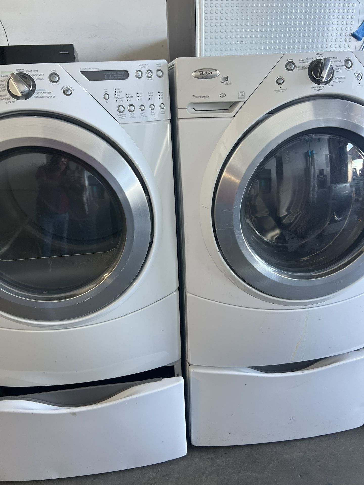 Whirpool Set Of Washer And Dryer