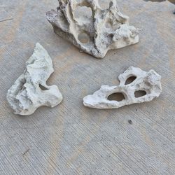 Universal Rocks Texas Holey 037 and 039