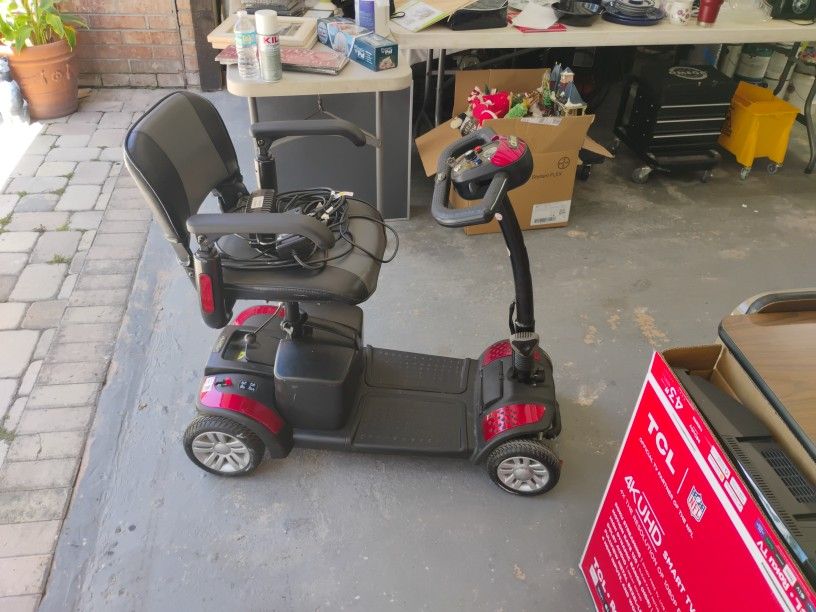 2019 Spit Fire Scooter DRIVE