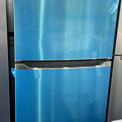 Frigidaire Refrigerator top and bottom in stainless steel