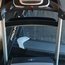 NordicTrack S45i Smart Treadmill With 10 " Pivot  HD Touchscreen 
