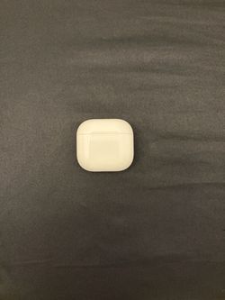 Apple AirPods 3 with Charging Case