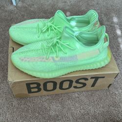 Yeezy Boost 350 V2 Glow