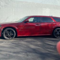 05 Dodge Magnum 