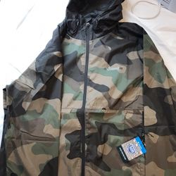 columbia glennaker Springs Rain jacket- Camouflage Size Large