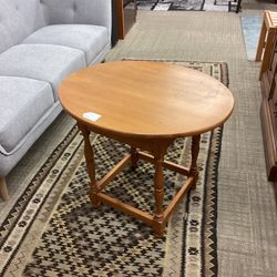 LANE Oval End Table