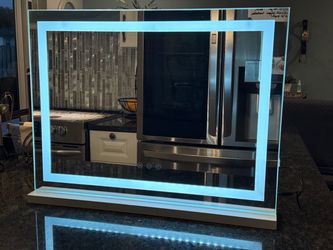 ✨ 18” x 23” LED LIGHTED VANITY MIRROR TABLETOP or WALL, TOUCH CONTROLS