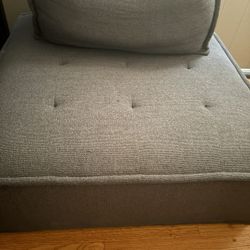 Oversized Chair 